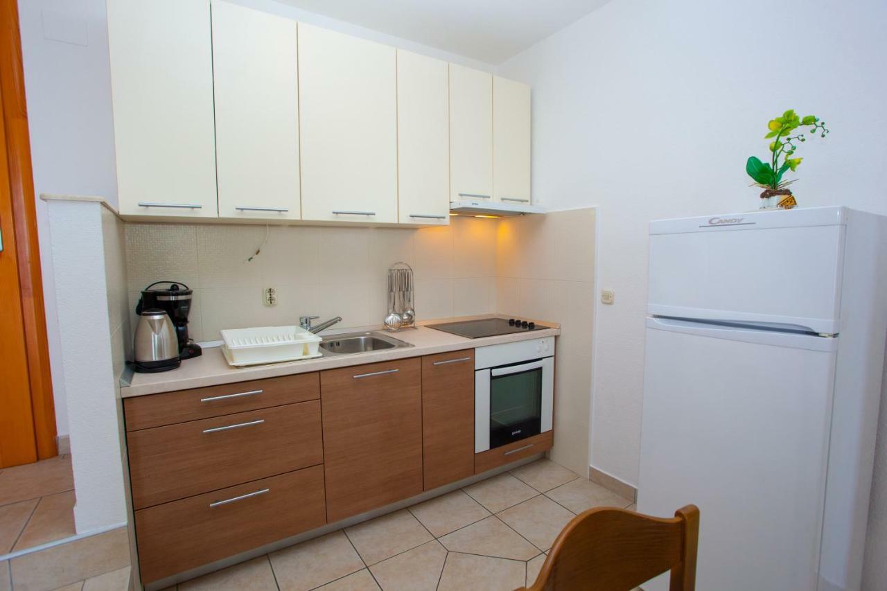 Apartments Jadranko Brela Exterior foto
